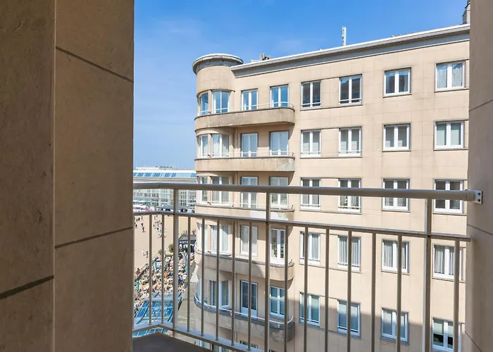 Lecomte - The Shoreline Kursaal 65